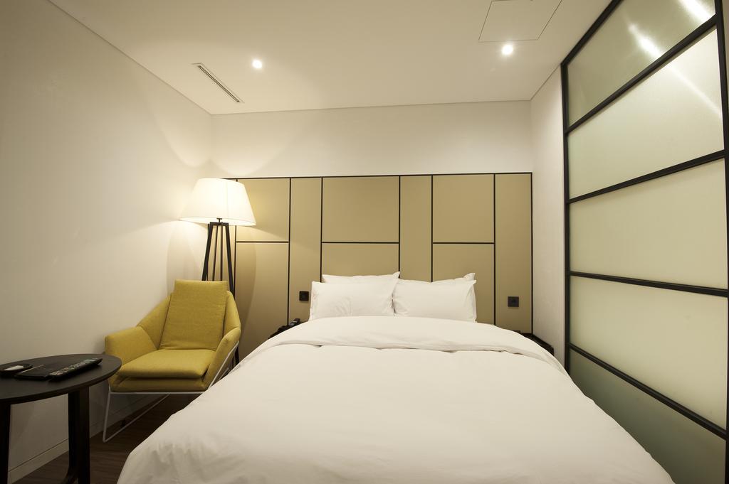 Hotel The Artist Yeoksam Сеул Екстер'єр фото