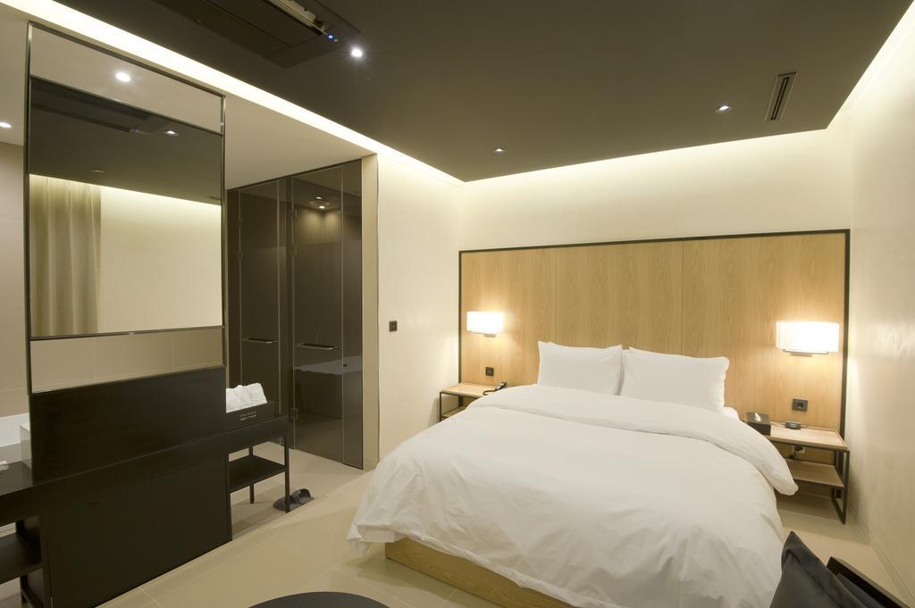 Hotel The Artist Yeoksam Сеул Екстер'єр фото